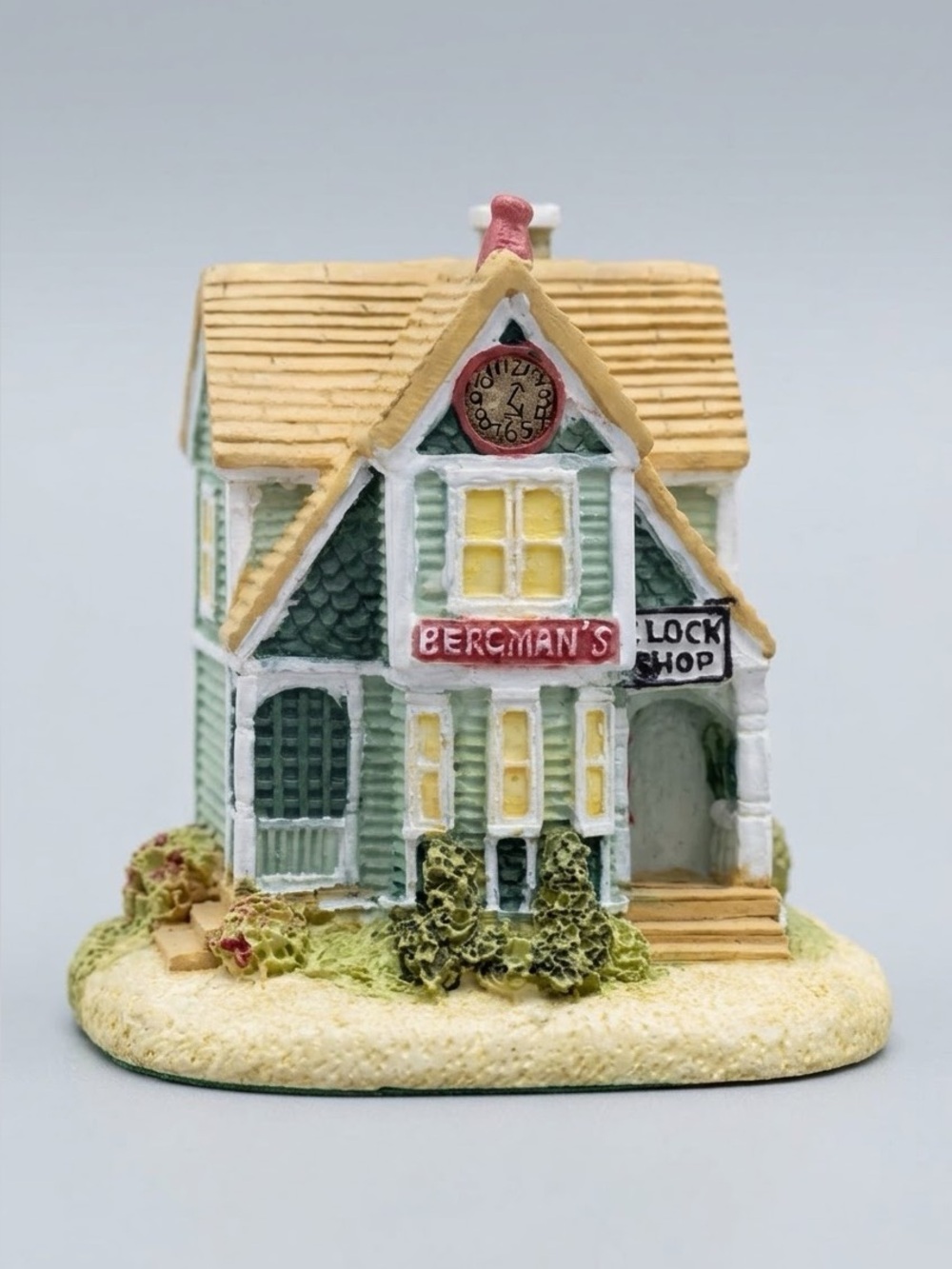 Liberty Falls Bergman's Clock Shop Vintage Americana Collection Village NIB